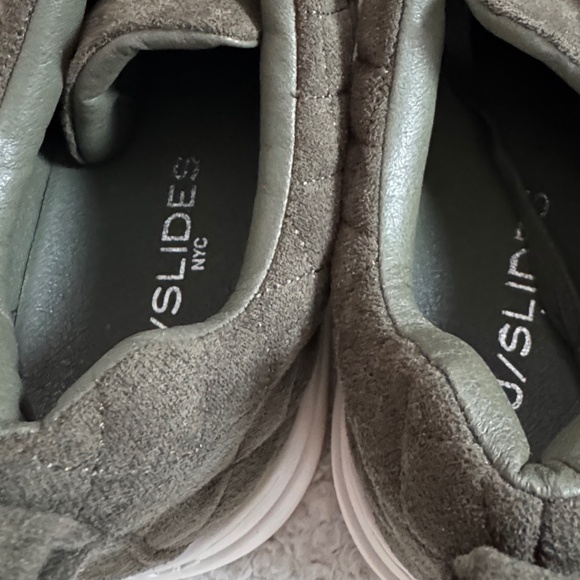 NWOT J Slides Quilted Sneakers - Picture 3 of 13